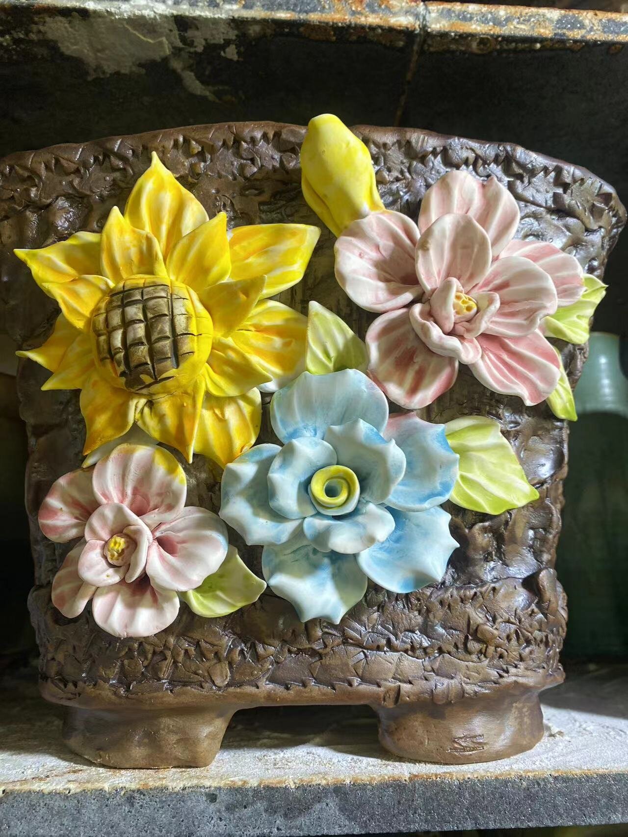 Creative Nordic Ceramic Flower Pot Balcony Desktop Decor Succulent Pots Handmade Plant Potted Artificial Flower(1).jpg