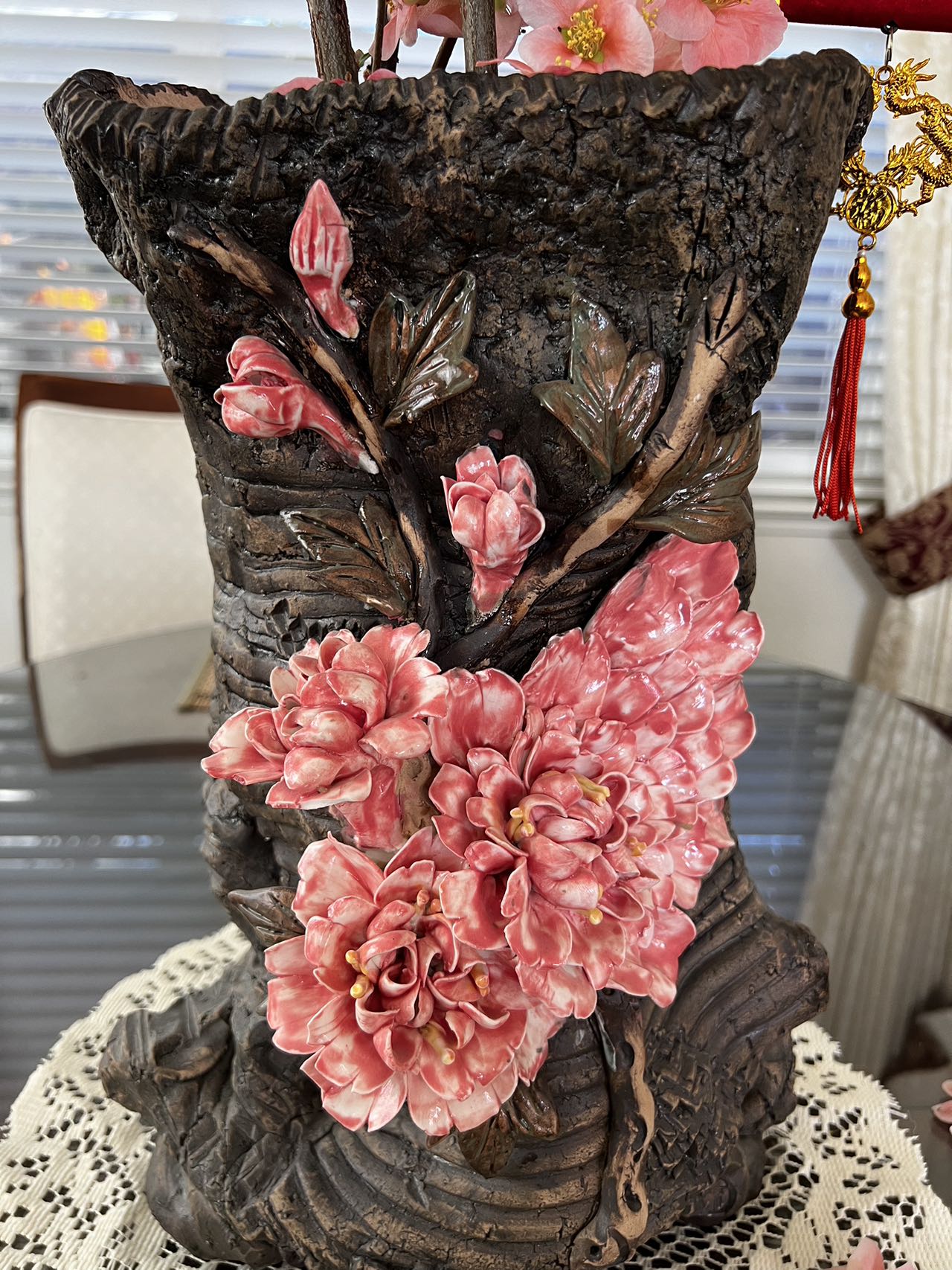 Modern Red Glazed Ceramic Succulent Planter Pot with Iron Tray for Displaying Artificial Flowers Bulk Supply.jpg
